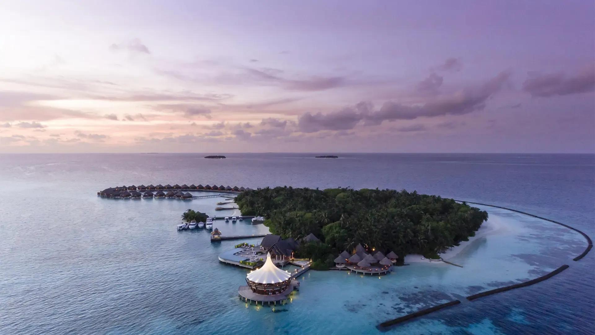 Baros Maldives 5*
