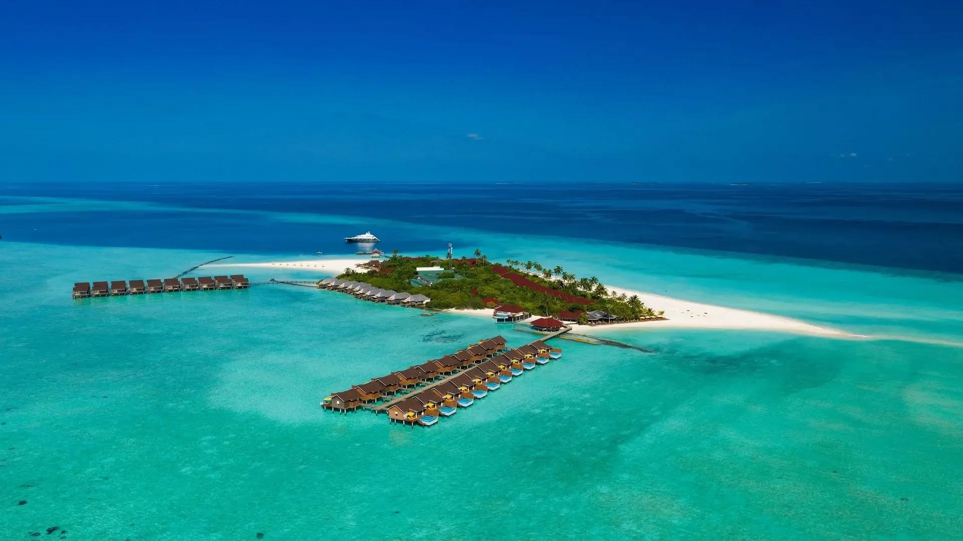 Dhigufaru Island Resort 5*
