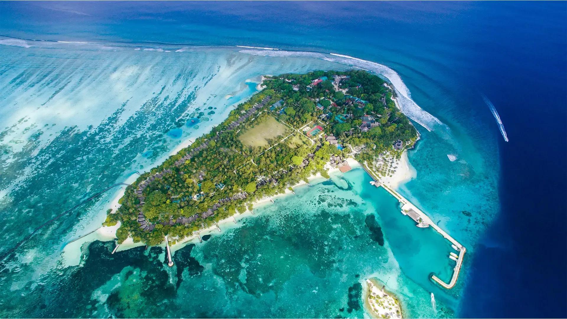 Adaaran Select Hudhuran Fushi 4*