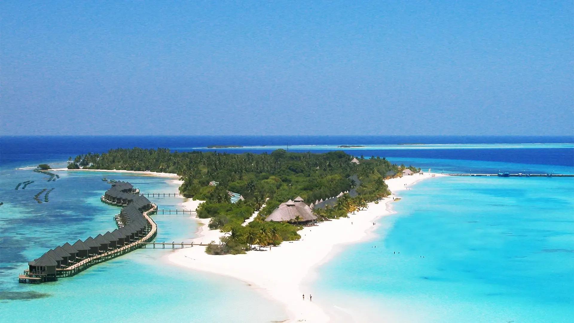 Kuredu Island Resort & Spa 4*