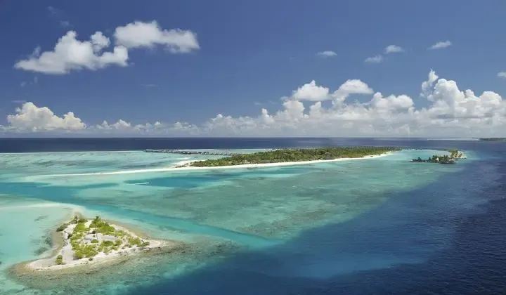Villa Nautica Maldives 5*, ex. Paradise Island Resort & Spa