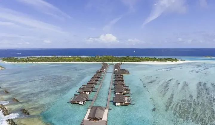 Villa Nautica Maldives 5*, ex. Paradise Island Resort & Spa