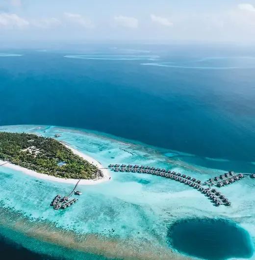 image-https://maldivus.ru/media/hotels/150/image/520x530/vakkaru-maldives-5-hotel-17262.webp