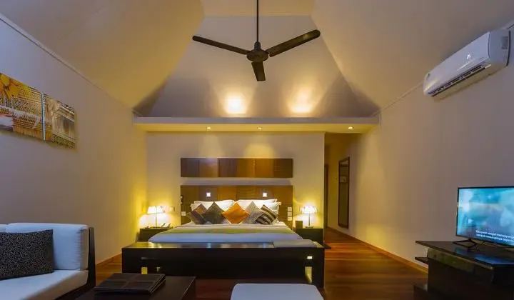 Veligandu Island Resort & Spa 5*