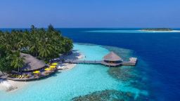 Dhawa Ihuru Maldives — Отели с виллами на берегу