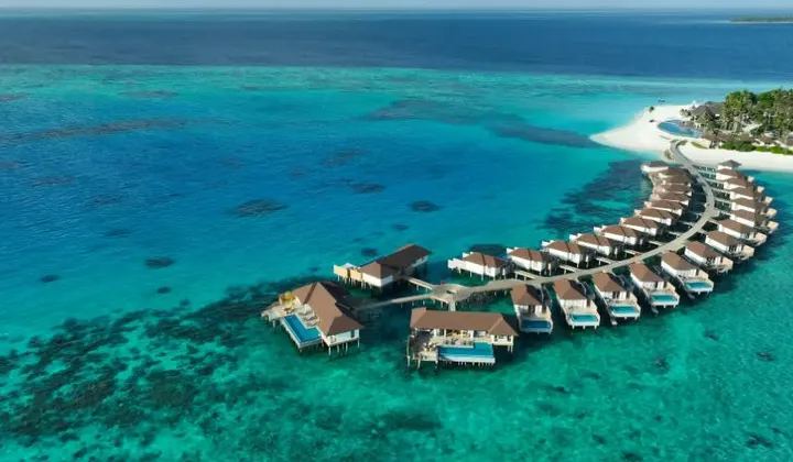 Avani+ Fares Maldives Resort 5*