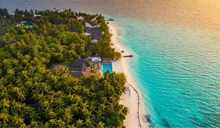 Fiyavalhu Maldives 4*