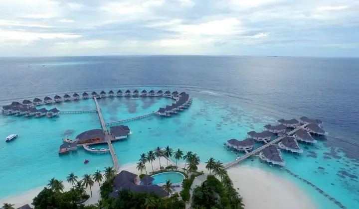 Machchafushi Island Resort & Spa, The Centara Collection 5*, ex. Centara Grand Island Maldives