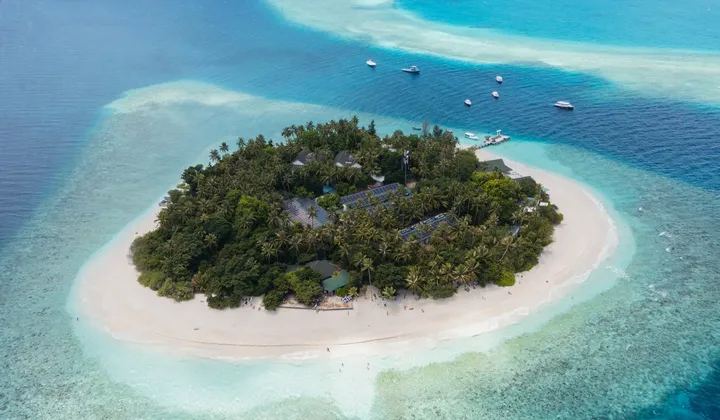 Malahini Kuda Bandos Resort 4*