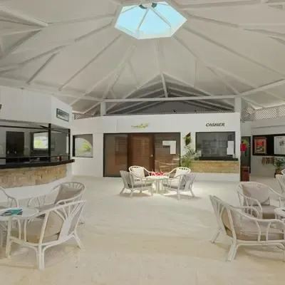 image-https://maldivus.ru/media/restaurants/131/image/400x400/-restaurant-88024.webp
