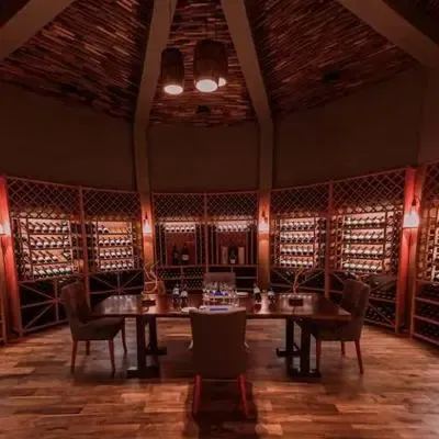 image-https://maldivus.ru/media/restaurants/430/image/400x400/-restaurant-29750.webp