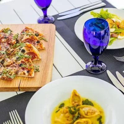 image-https://maldivus.ru/media/restaurants/484/image/400x400/-restaurant-58453.webp