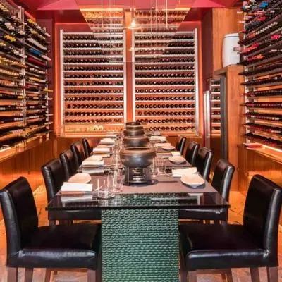 image-https://maldivus.ru/media/restaurants/601/image/400x400/-restaurant-483.webp