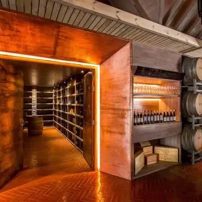image-https://maldivus.ru/media/restaurants/640/image/400x400/-restaurant-40565.webp
