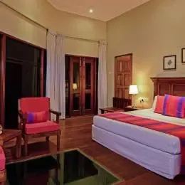 image-https://maldivus.ru/media/villas/2419/image/260x260/water-bungalow-villa-85181.webp