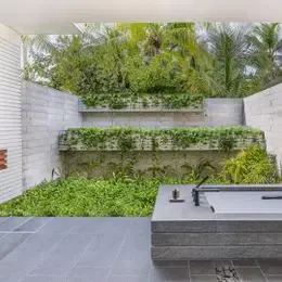 image-https://maldivus.ru/media/villas/2442/image/260x260/beach-villa-villa-24075.webp