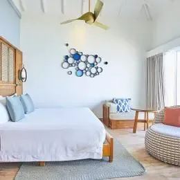 image-https://maldivus.ru/media/villas/2561/image/260x260/family-overwater-villa-villa-29029.webp