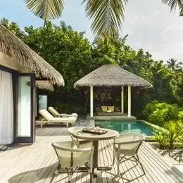 image-https://maldivus.ru/media/villas/2635/image/260x260/beach-villa-villa-31202.webp