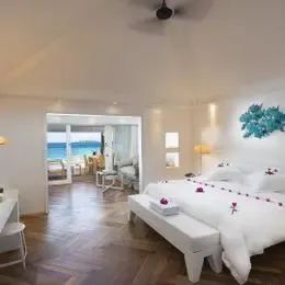 image-https://maldivus.ru/media/villas/2699/image/260x260/beach-junior-suite-villa-85175.webp