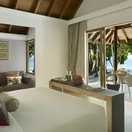 image-https://maldivus.ru/media/villas/2710/image/260x260/two-bedroom-family-beach-villa-villa-57317.webp