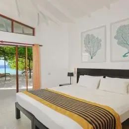 image-https://maldivus.ru/media/villas/2720/image/260x260/superior-beach-bungalow-villa-49768.webp