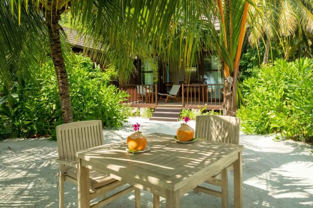 image-https://maldivus.ru/media/villas/2770/image/260x260/deluxe-beach-villa-villa-57667.webp