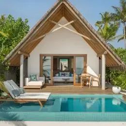 image-https://maldivus.ru/media/villas/2823/image/260x260/pool-beach-villa-sunset-villa-48799.webp