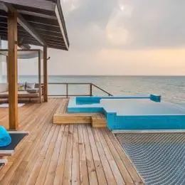 image-https://maldivus.ru/media/villas/2826/image/260x260/premium-pool-water-villa-villa-11314.webp