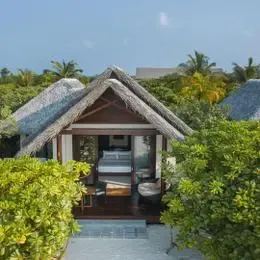 image-https://maldivus.ru/media/villas/2860/image/260x260/beach-villa-villa-8973.webp