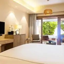 image-https://maldivus.ru/media/villas/3058/image/260x260/beach-suite-with-jacuzzi-villa-9485.webp