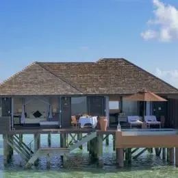 image-https://maldivus.ru/media/villas/3063/image/260x260/deluxe-water-villa-villa-61468.webp
