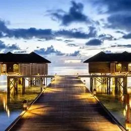 image-https://maldivus.ru/media/villas/3064/image/260x260/sunset-water-suite-villa-69320.webp
