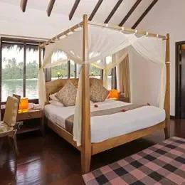 image-https://maldivus.ru/media/villas/3092/image/260x260/lagoon-suite-villa-47563.webp