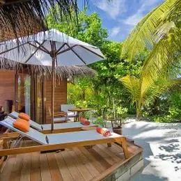 image-https://maldivus.ru/media/villas/3109/image/260x260/beach-villa-villa-81214.webp