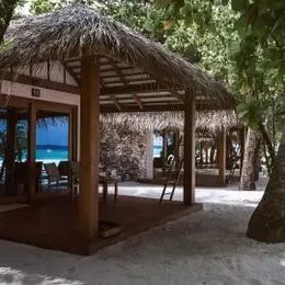 image-https://maldivus.ru/media/villas/3119/image/260x260/beach-bungalow-villa-85287.webp