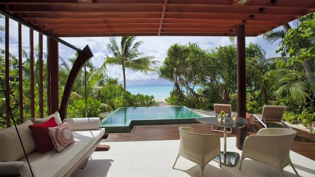 image-https://maldivus.ru/media/villas/3150/image/260x260/deluxe-beach-pool-villa-villa-11206.webp