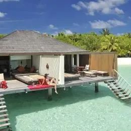 image-https://maldivus.ru/media/villas/3233/image/260x260/water-villa-villa-64950.webp