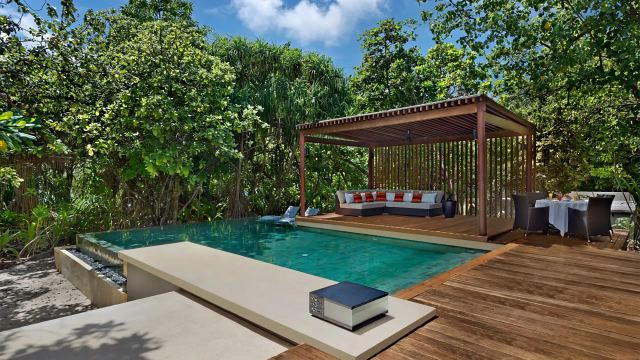 image-https://maldivus.ru/media/villas/3235/image/260x260/2-bedroom-beach-pool-villa-villa-25088.webp