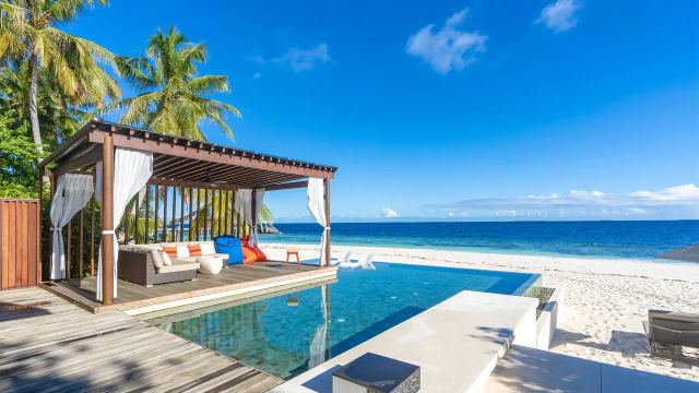 image-https://maldivus.ru/media/villas/3238/image/260x260/deluxe-beach-pool-villa-villa-54421.webp