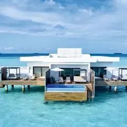 image-https://maldivus.ru/media/villas/3307/image/260x260/overwater-suite-villa-453.webp
