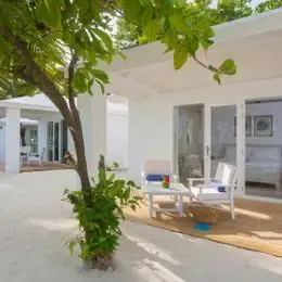 image-https://maldivus.ru/media/villas/3338/image/260x260/beach-bungalow-villa-59716.webp