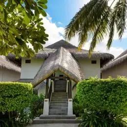 image-https://maldivus.ru/media/villas/3340/image/260x260/deluxe-guest-room-island-view-villa-83493.webp