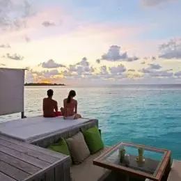 image-https://maldivus.ru/media/villas/3354/image/260x260/sunset-laamu-water-villa-villa-35748.webp