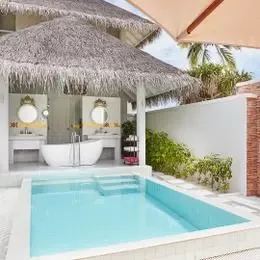 image-https://maldivus.ru/media/villas/3461/image/260x260/grand-beach-suite-villa-79905.webp