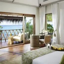 image-https://maldivus.ru/media/villas/3490/image/260x260/nirvana-presidential-suite-villa-73593.webp