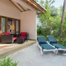 image-https://maldivus.ru/media/villas/3595/image/260x260/garden-rooms-villa-39924.webp