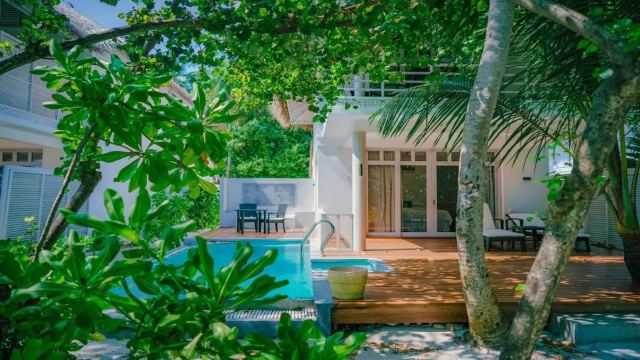 image-https://maldivus.ru/media/villas/4883/image/260x260/beach-suite-with-private-pool-villa-42221.webp
