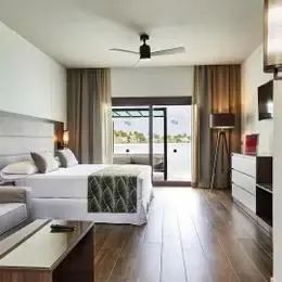 image-https://maldivus.ru/media/villas/4970/image/260x260/junior-suite-overwater-villa-384.webp
