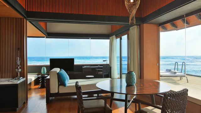 image-https://maldivus.ru/media/villas/5053/image/260x260/heavenly-overwater-villa-villa-18939.webp