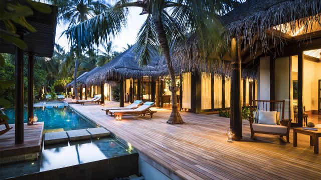 image-https://maldivus.ru/media/villas/2487/image/260x260/three-bedroom-beach-pool-residence-villa-59763.webp